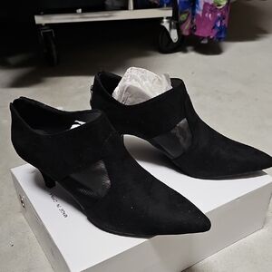 New Size 8.5 Elegant Black Women's Shoes